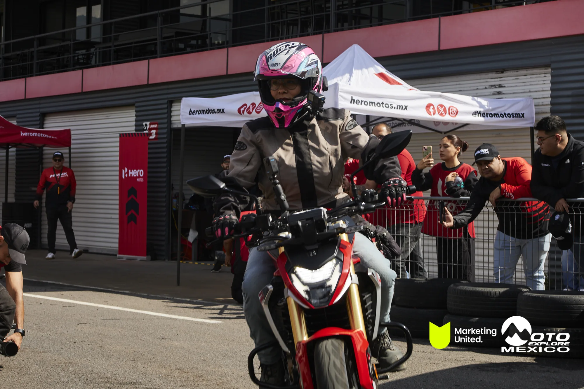 HUNK TRACKDAY 227